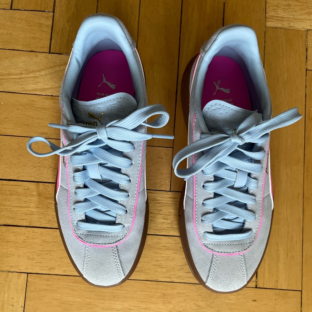 Puma club Klassika Women's Sky Blue and Pink Sneakers Sz 7.5